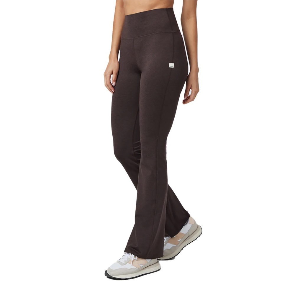 Vuori Halo slim flare pant Java Heather NWOT